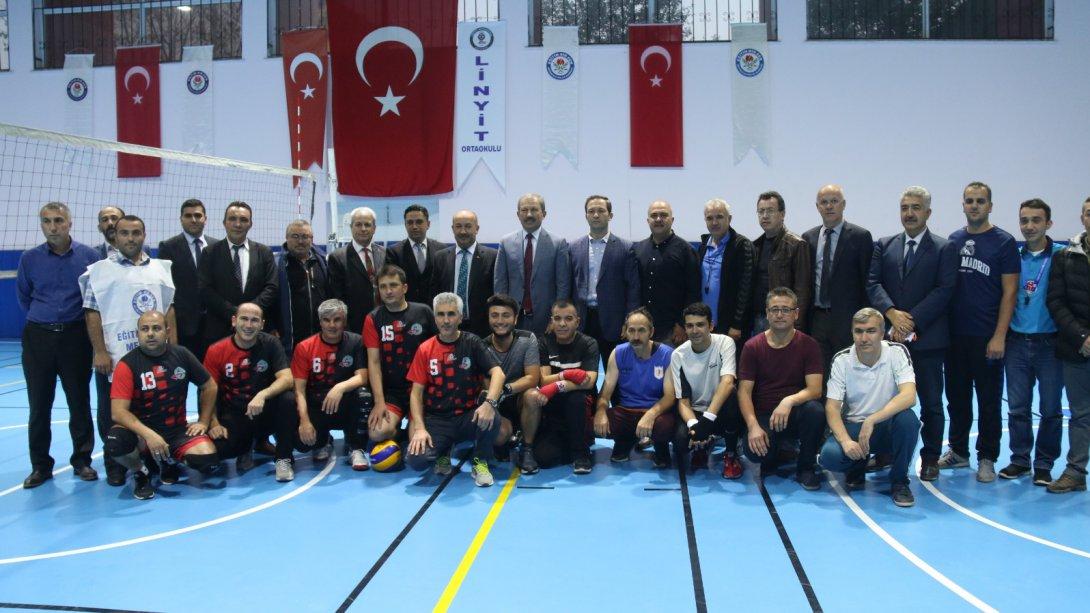 "24 Kasım Öğretmenler Günü Voleybol Turnuvası" Başladı