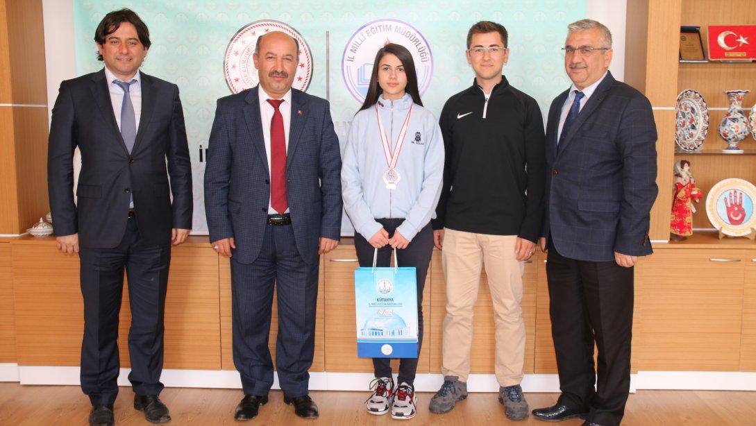 İl Millî Eğitim Müdürümüz Hasan BAŞYİĞİT, Okulsporları Gençler Karate Türkiye Üçüncüsü Öğrencimizi Kabul Etti