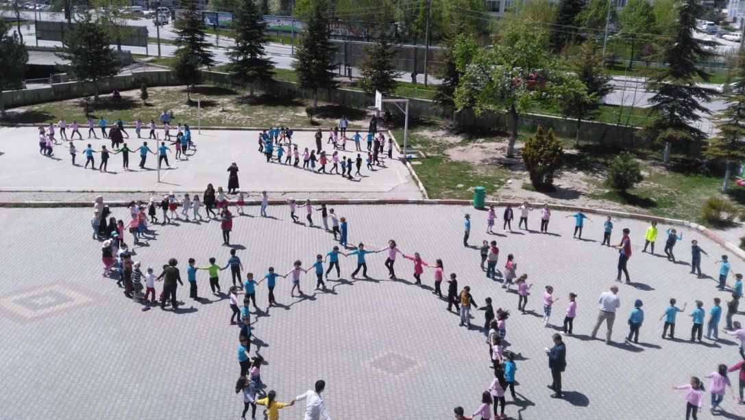 Okul Dışarıda Günü Nedeniyle Düzenlenen Etkinliklerde Öğrencilerimiz Öğretmenlerimiz İle Birlikte Keyifli Anlar Yaşadı