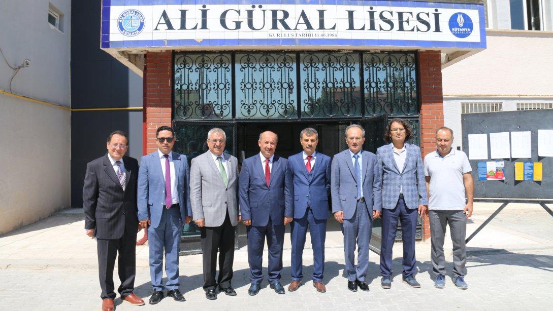 Hayat Boyu Öğrenme Genel Müdürlüğü Daire Başkanı Esat TEKTAŞ, ALi Güral Lisesi'ne Ziyaret Gerçekleştirdi