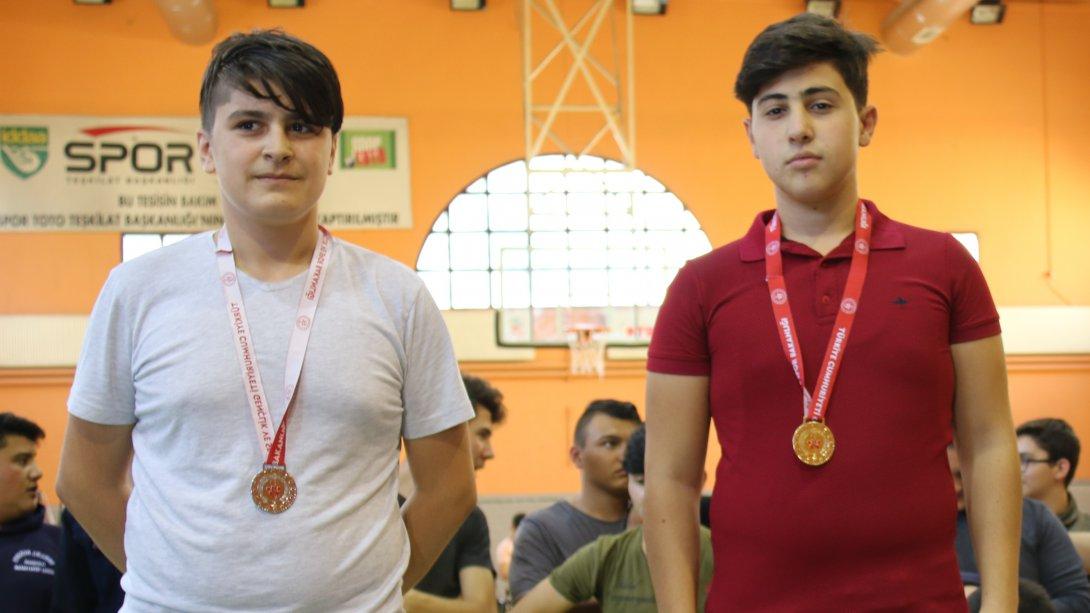 Anadolu İmam Hatip Lisesi Öğrencileri Arası Güreş Müsabakaları Madalya Töreni