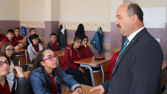 Millî Eğitim Müdürümüz Sayın Hasan Başyiğit Abdülhamit Han Anadolu Lisesini Ziyaret Etti