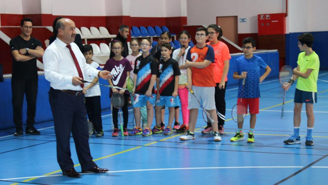 Ara Tatilde Badminton Etkinliğimiz Devam Ediyor