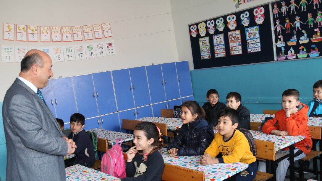 Hasan BAŞYİĞİT Vakıfbank İlkokulu'nu ve Ortaokulu'nu Ziyaret Etti