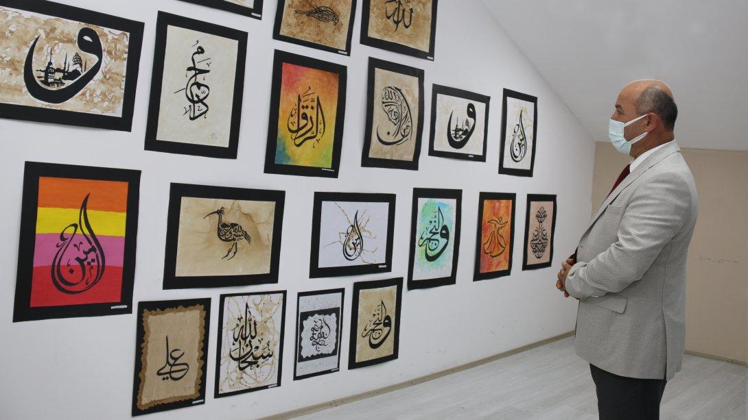 Abdülhamid Han Anadolu Lisesinde Resim Sergisi Açılışı Yapıldı