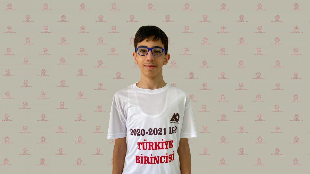 Öğrencimiz İbrahim Metin DÖNMEZ, 2021 LGS'de Tam Puan Aldı