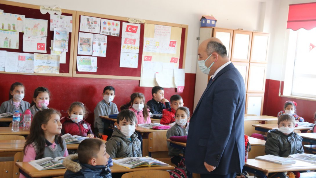 İl Millî Eğitim Müdürümüz Hasan BAŞYİĞİT'ten Parmakören İlk ve Ortaokuluna Ziyaret
