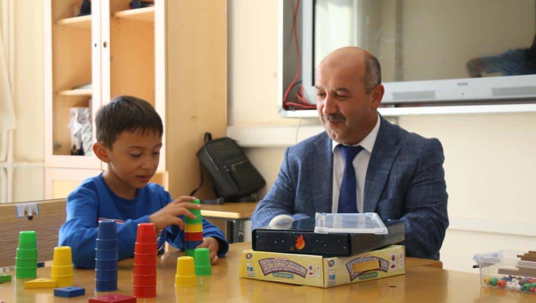 İl Millî Eğitim Müdürümüz Hasan BAŞYİĞİT ve Şube Müdürü Mustafa TOPUZ'dan Okul Ziyaretleri