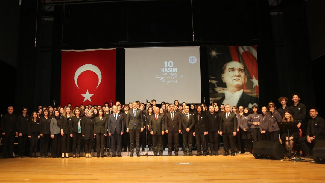 10 Kasım Atatürk'ü Anma Programı Hezar Dinari Kültür Merkezi'nde Yapıldı