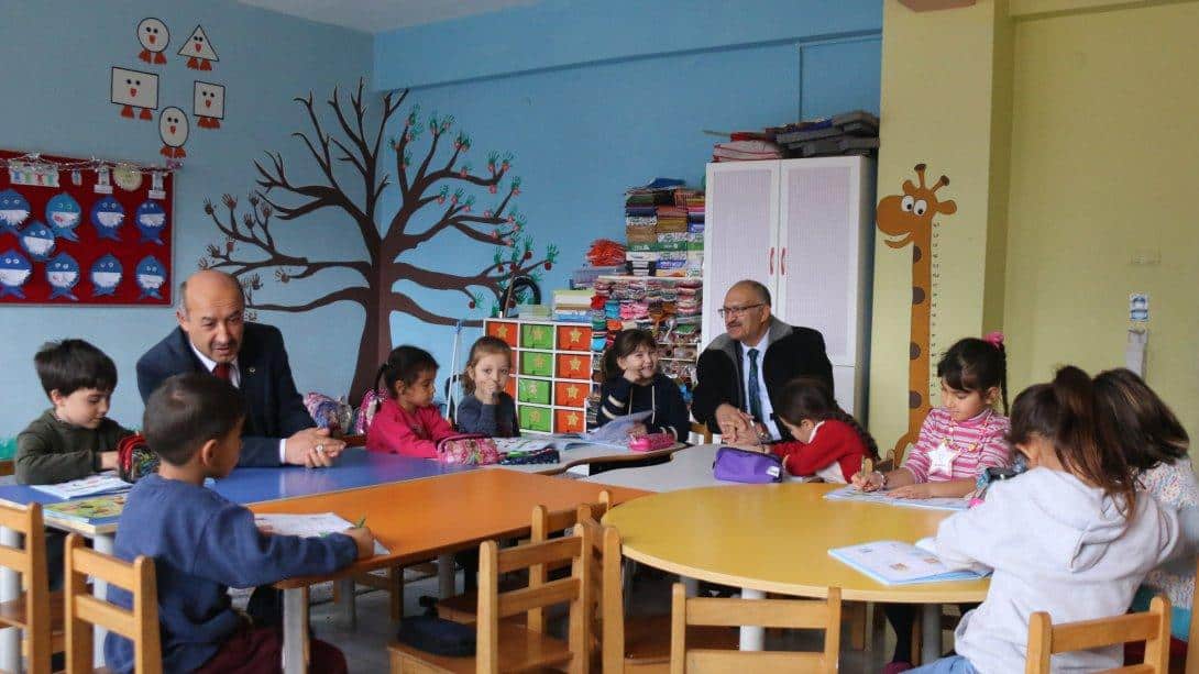 İl Millî Eğitim Müdürümüz Hasan BAŞYİĞİT Gediz Yenikent İlkokulunu Ziyaret Etti