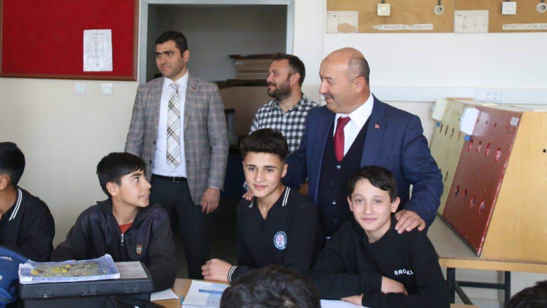İl Millî Eğitim Müdürümüz Hasan BAŞYİĞİT Seyitömer Çok Programlı Anadolu Lisesini Ziyaret Etti