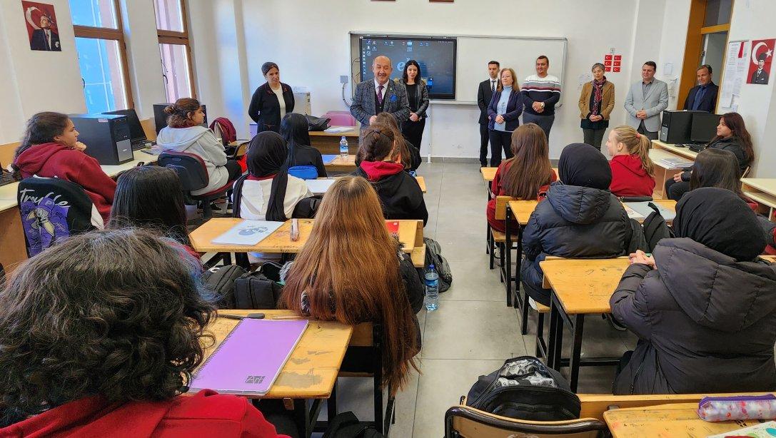 İl Millî Eğitim Müdürümüz Hasan BAŞYİĞİT Devlet Hatun Meslekî ve Teknik Anadolu Lisesini Ziyaret Etti