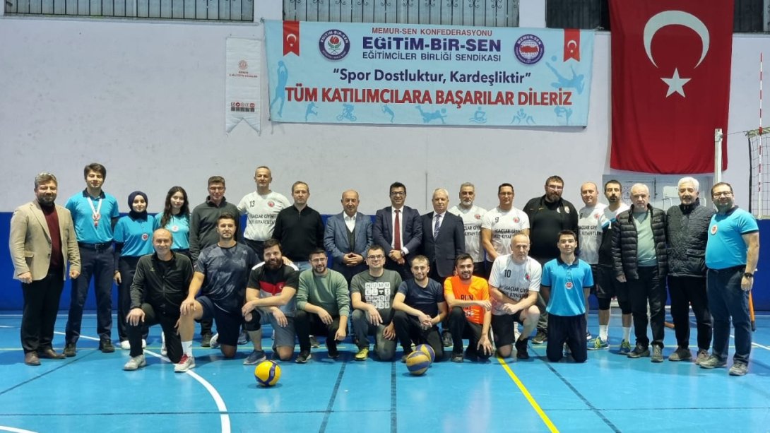 Geleneksel Eğitim Çalışanları Voleybol Turnuvası Başladı