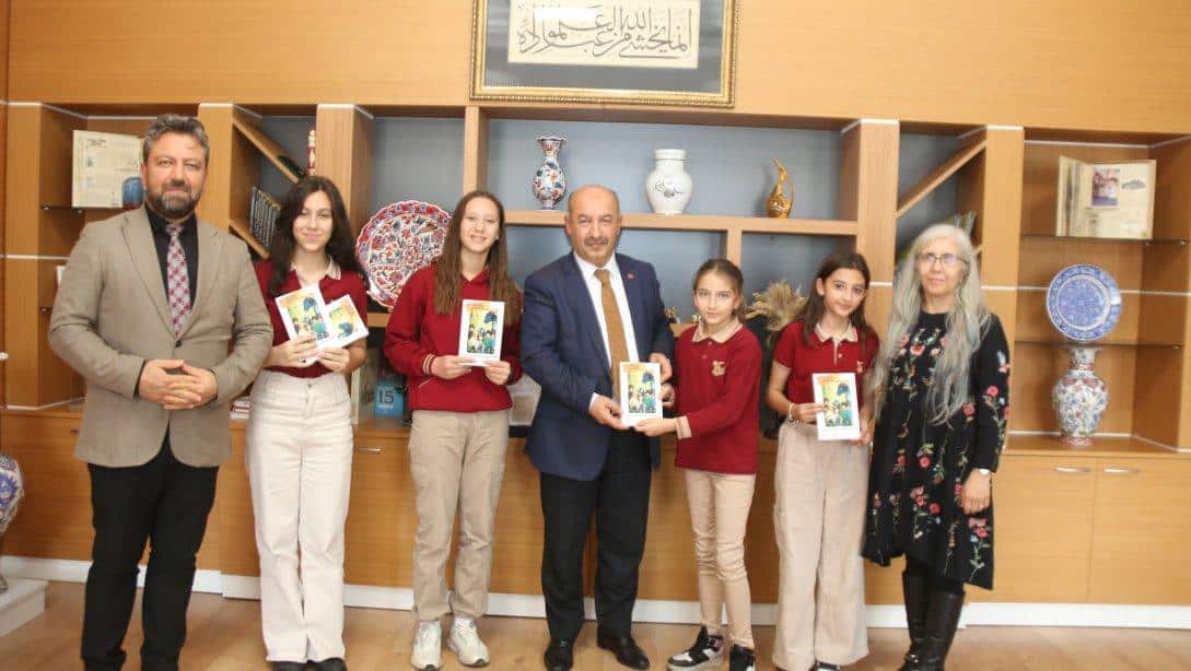 Fatih Ortaokulu Öğrencileri Millî Eğitim Müdürümüz Hasan BAŞYİĞİT'e Projelerini Tanıttılar