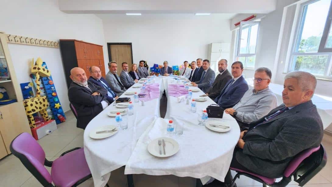 Meslek Liseleri Müdürlerimizle Değerlendirme Toplantısı Gerçekleştirildi