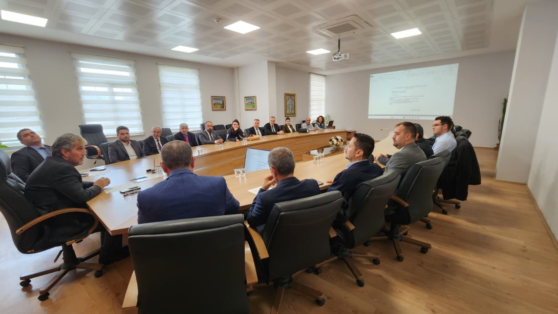 2025-2026 Eğitim Öğretim Yılı Millî Eğitim Komisyonu Toplantısı Gerçekleştirildi